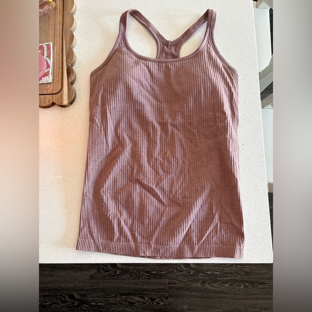 Lululemon ebb to street tank